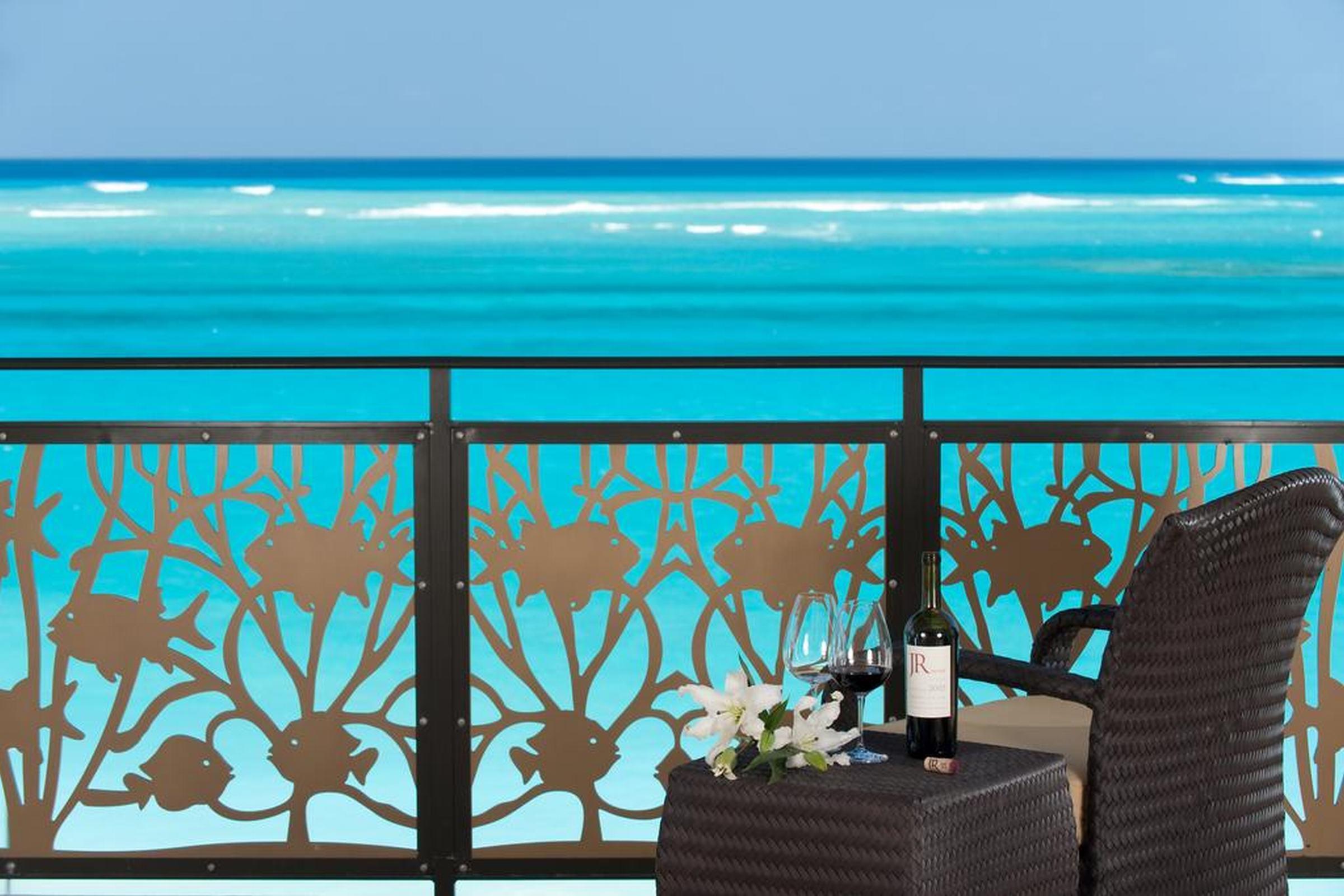 格雷斯湾 The Regent Grand酒店 外观 照片